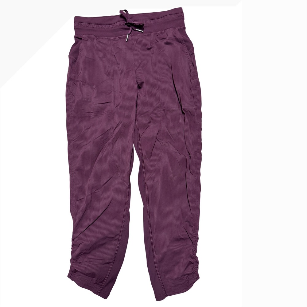 Lululemon Beyond the Studio Crop Jogger Pants Magenta Purple Ribbed Size 4